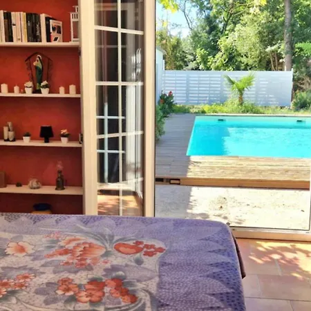 Chez Guy Et Nath Bed & Breakfast Poussan