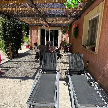 Chez Guy Et Nath Poussan